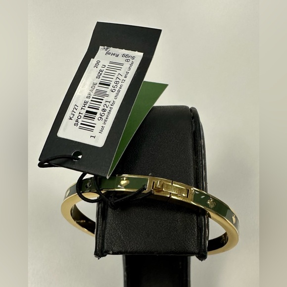 NWT Kate Spade The Spade Enamel Hinged Bangle Gold and Green - Picture 3 of 6